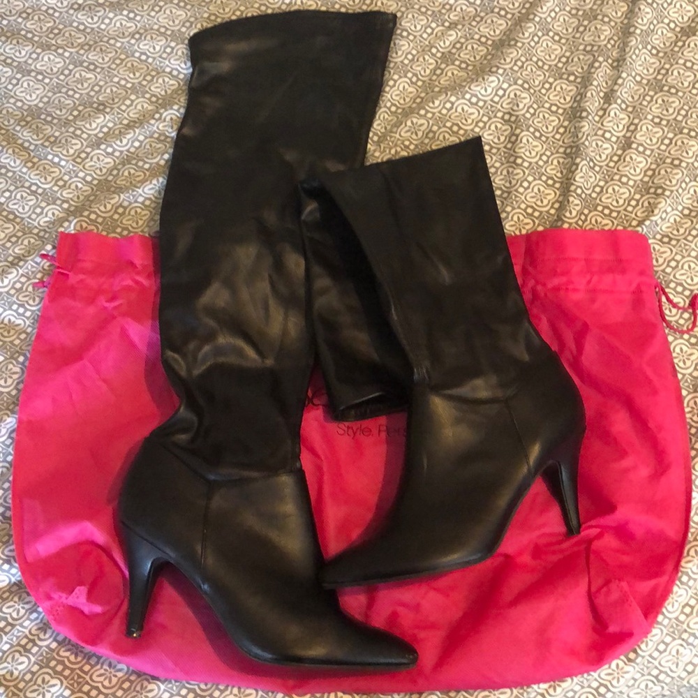 Shoedazzle over-the-knee boots
